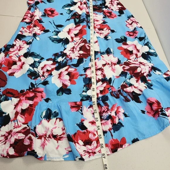 BAND OF GYPSIES Women's Size Medium Floral Side Tie Open Back with tie Dress NEW - Picture 13 of 13